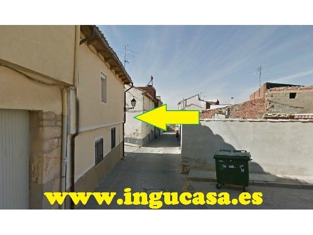 Vista exterior de Casa o xalet en venda en Dueñas amb Calefacció i Moblat