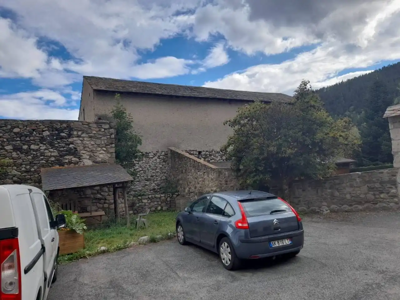 Casa rústica amb jardí en venda a Latour - de - Carol, imagen 2