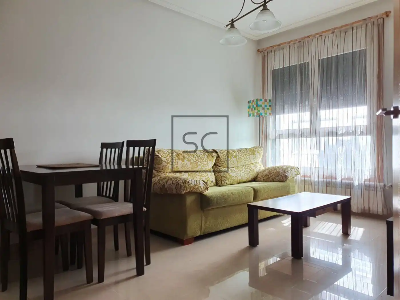 Apartamento de alquiler en Porta Nova