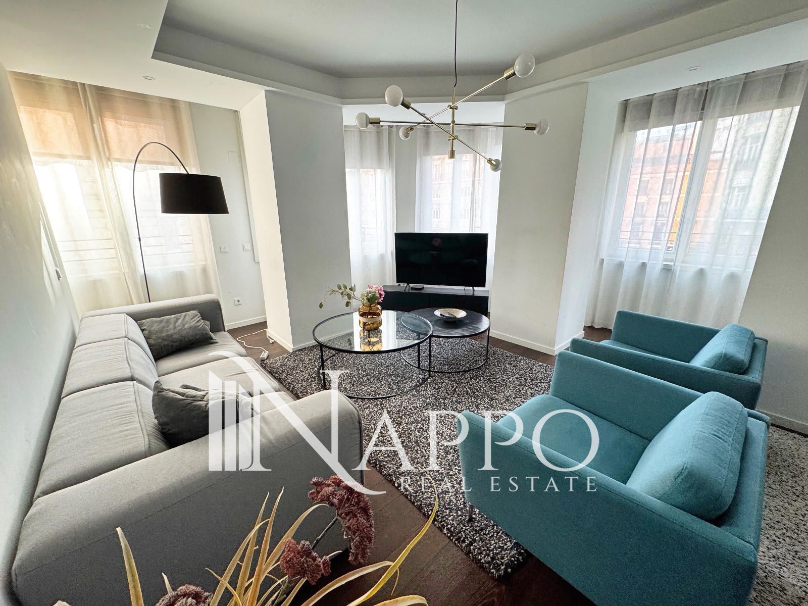 Living room of Flat for sale in  Madrid Capital  with Air Conditioner, Heating and Parquet flooring