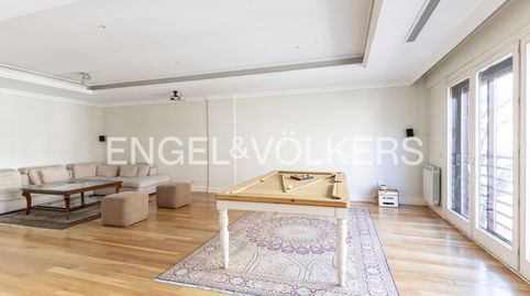 Foto 4 de Piso de alquiler en Almagro, Madrid Capital