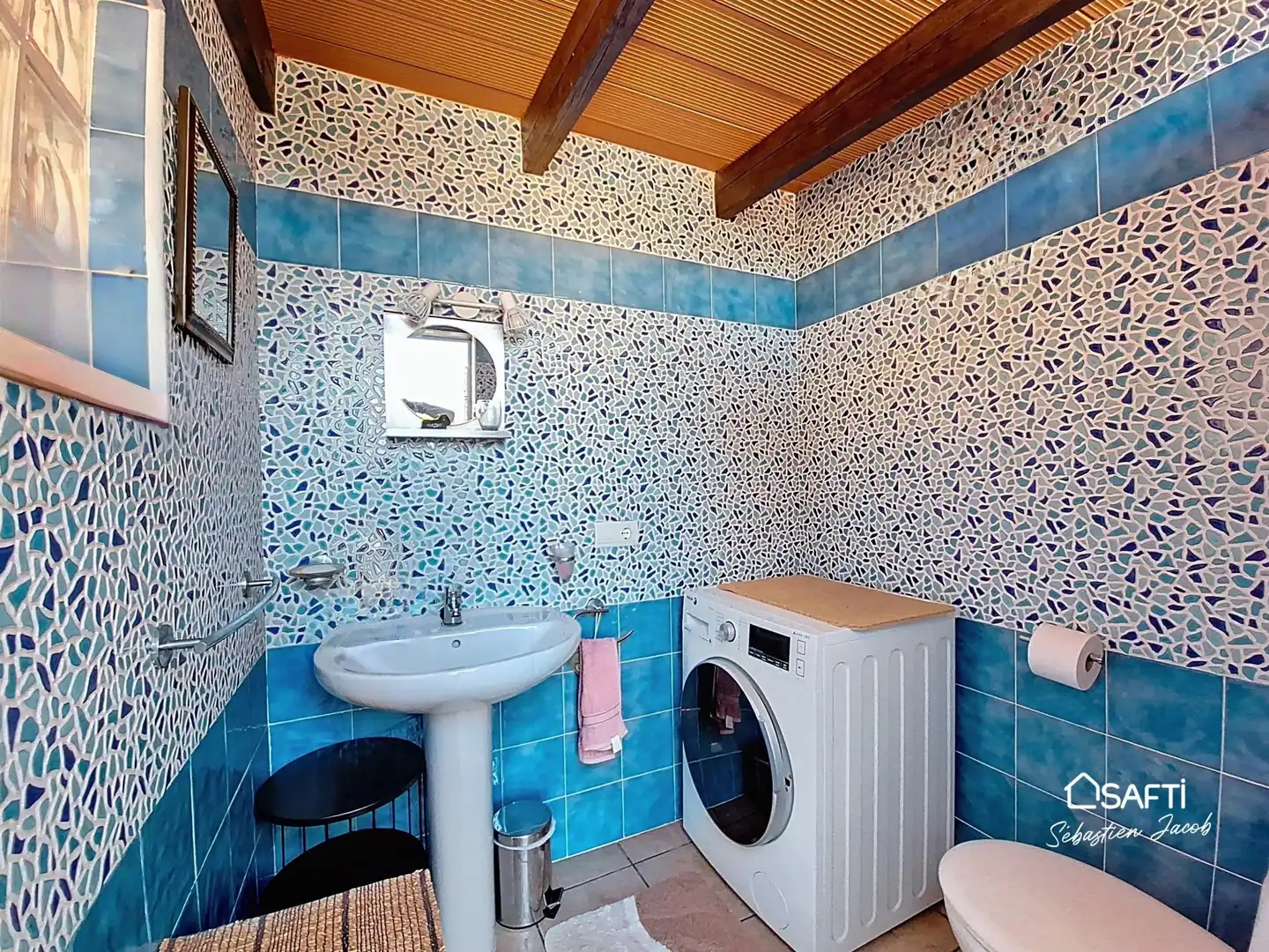 Bathroom of Houses for sale in Ador  with Terrace and Swimming Pool