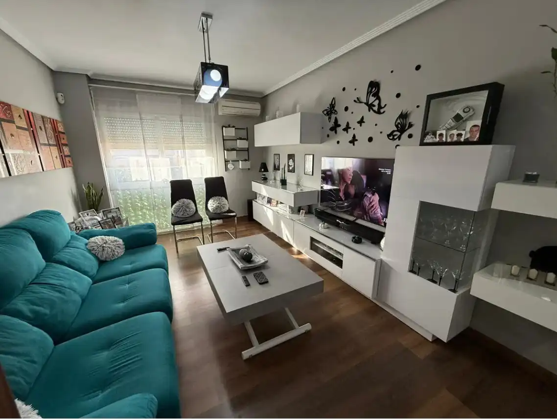 Sala de estar de Piso en venta en Huelva con Aire acondicionado, Calefacción y Parquet