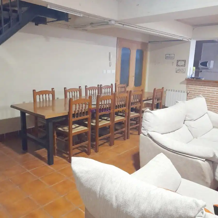 Menjador de Casa o xalet en venda en Valdepeñas amb Calefacció, Piscina i Jacuzzi