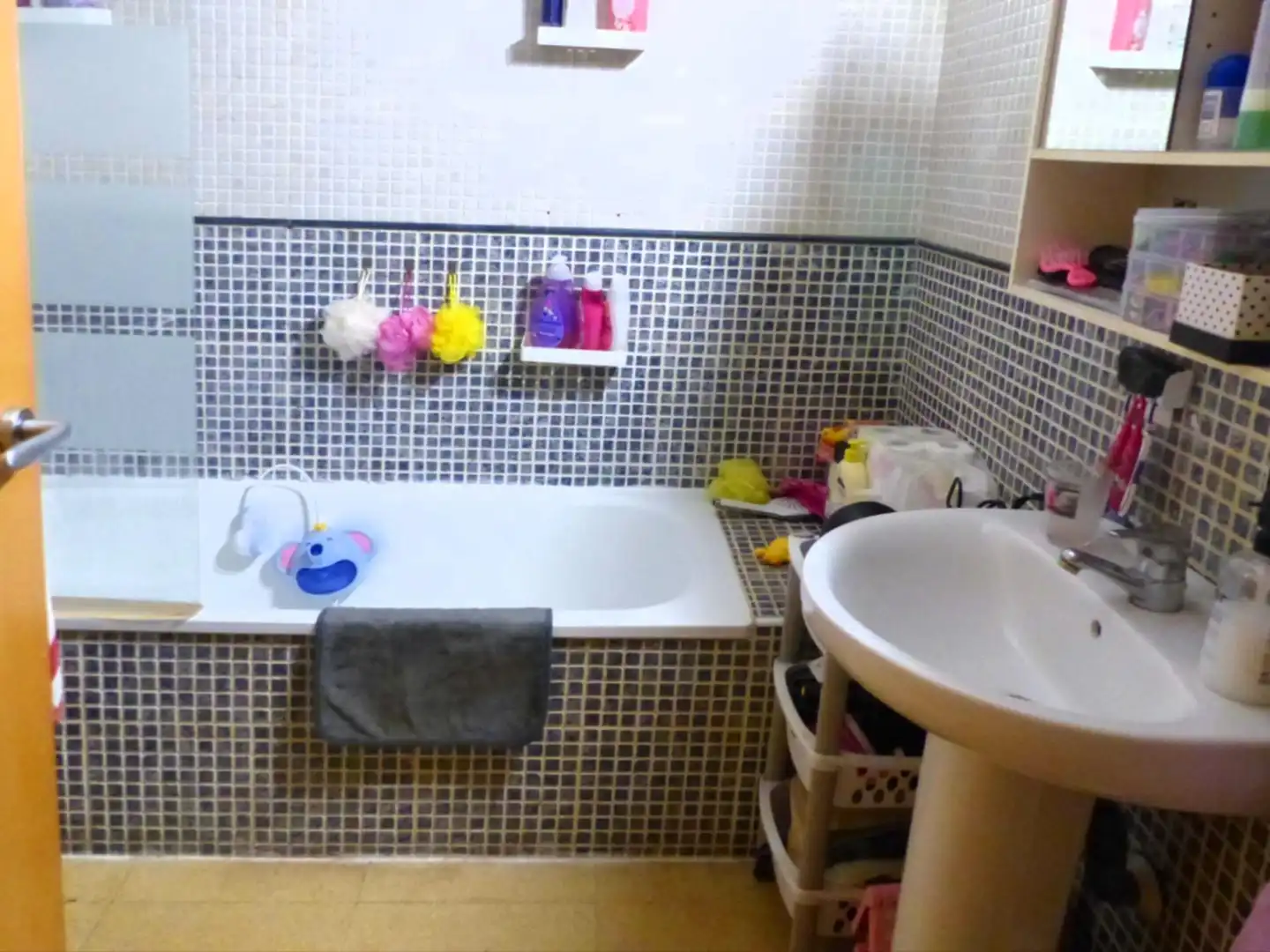 Badezimmer von Wohnung zum Verkauf in Castellvell del Camp mit Klimaanlage und Terrasse