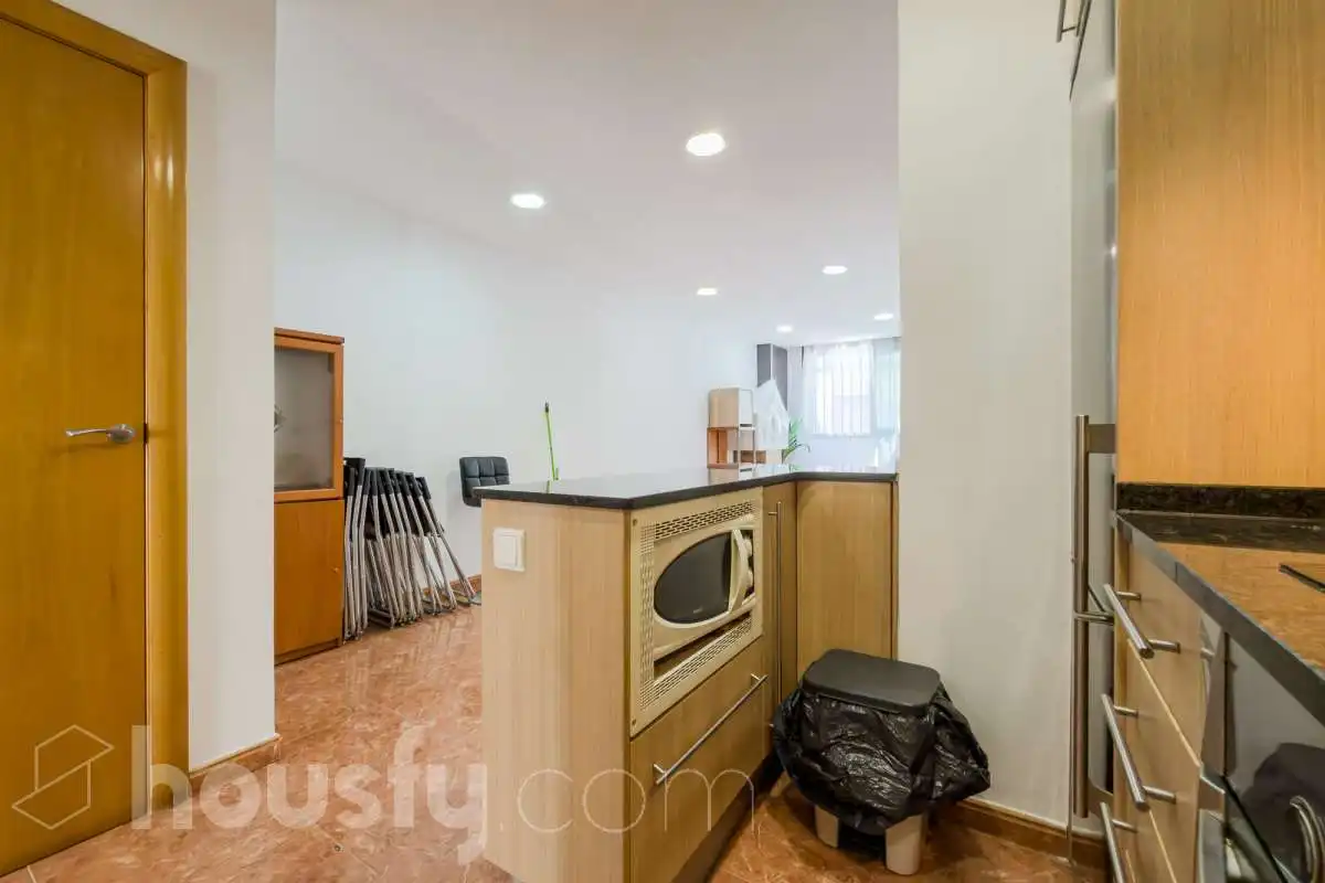 Kitchen of Houses for sale in Badalona  with Air Conditioner, Heating and Terrace