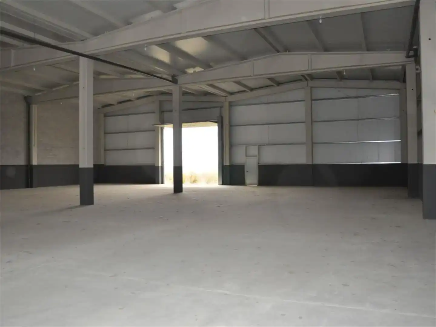 Nau industrial en venda en Briones