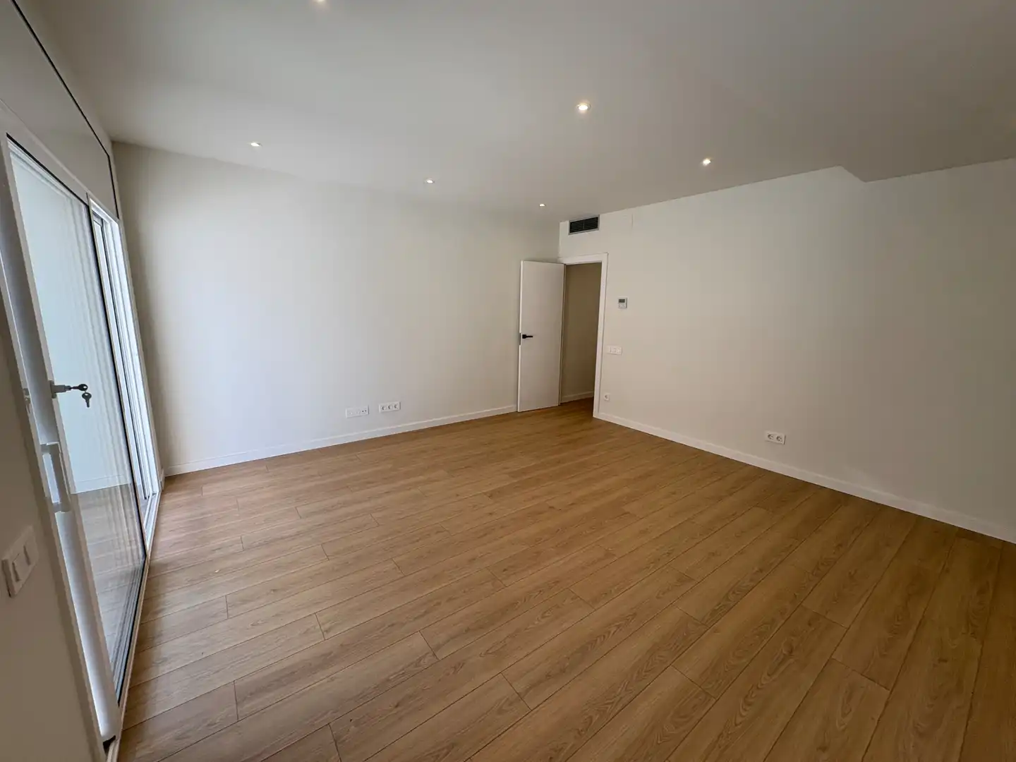 Piso en venta en Sabadell con Aire acondicionado, Calefacción y Parquet