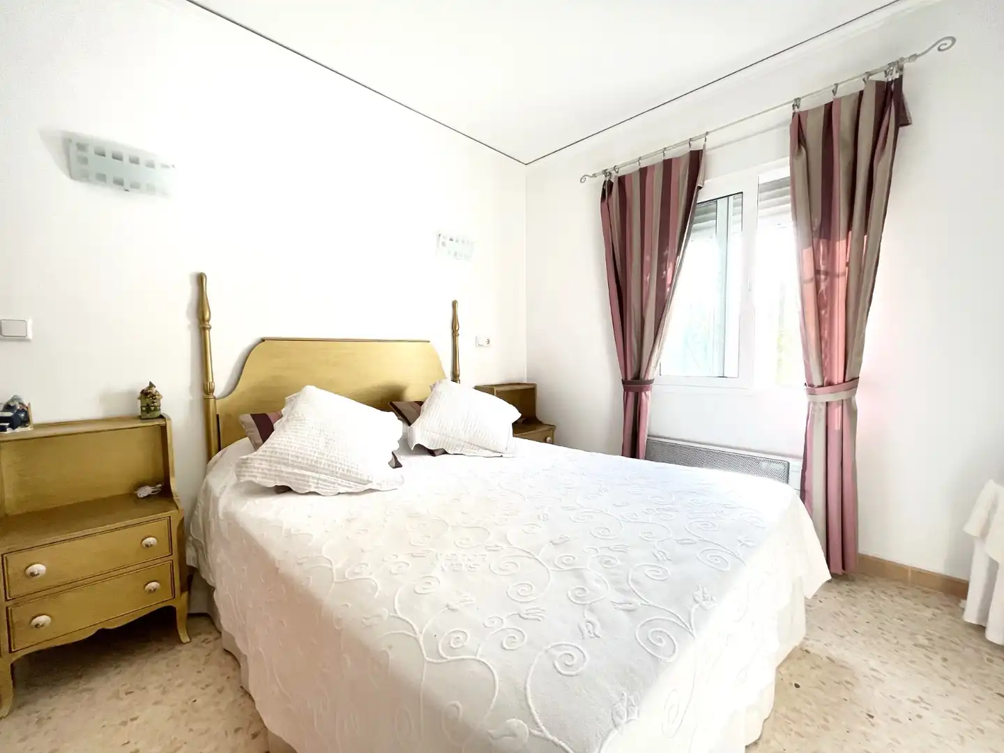 Habitación de Casa adosada en venta en Dénia con Aire acondicionado, Terraza y Piscina
