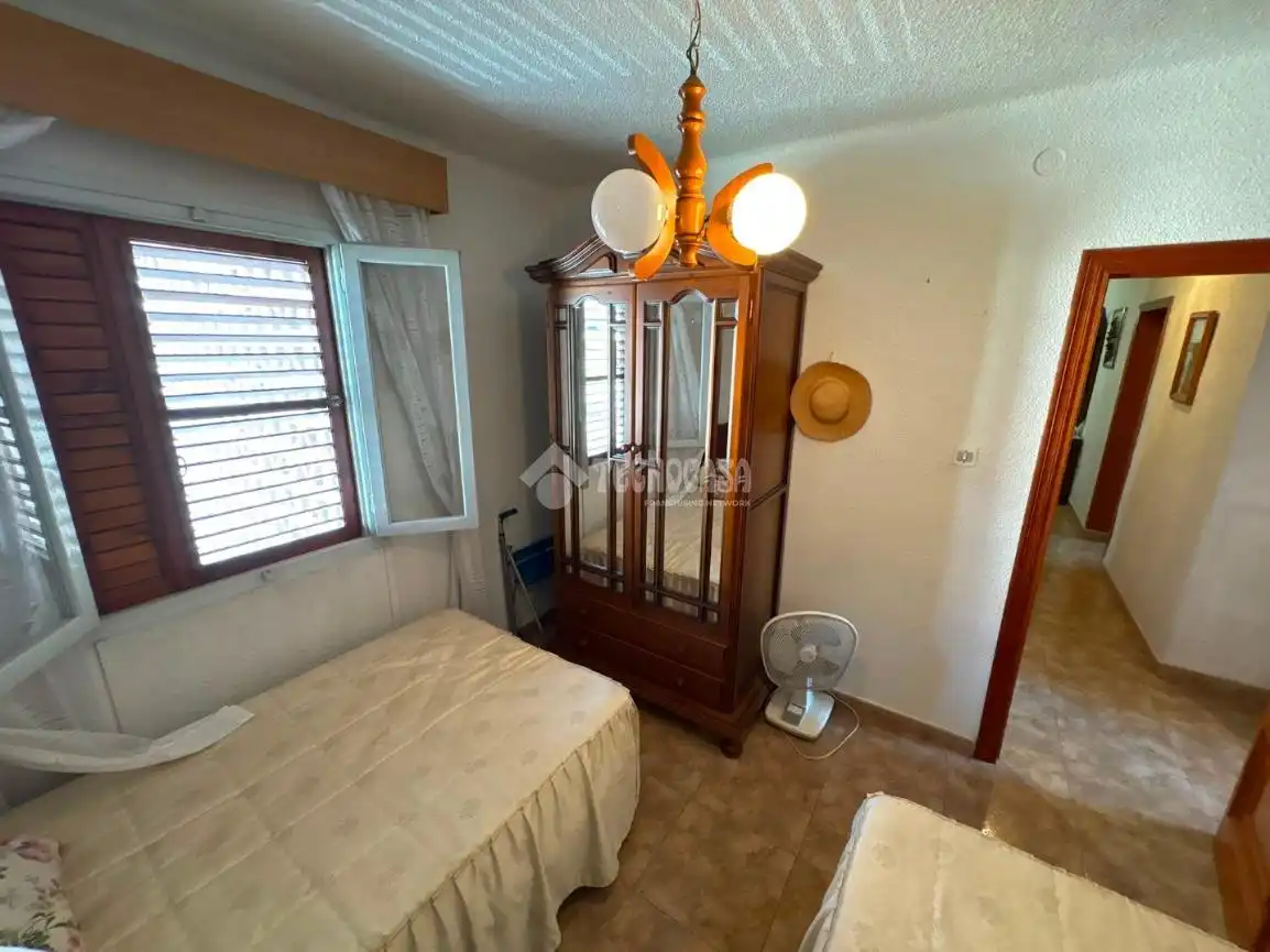 Bedroom of Flat for sale in Alicante / Alacant  with Furnished and Balcony