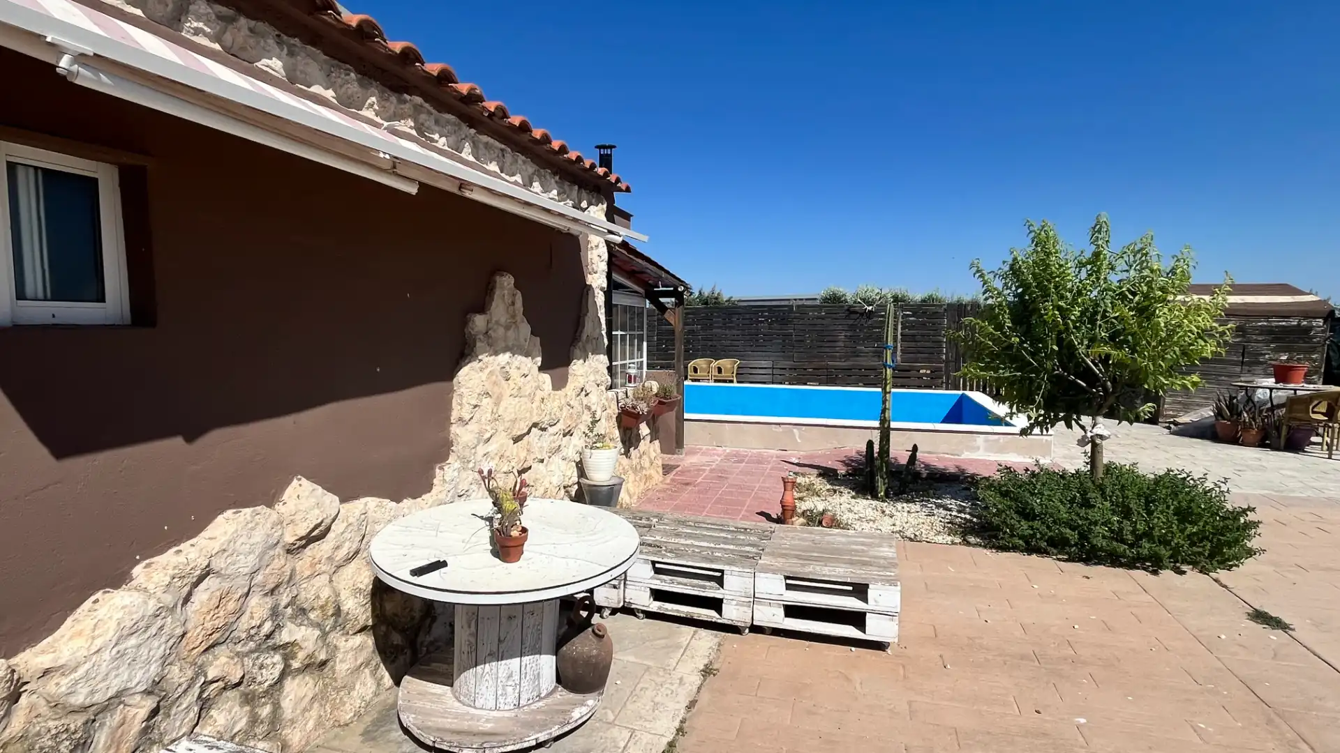 Terraza de Casa o chalet en venta en Pinseque con Calefacción, Jardín privado y Piscina