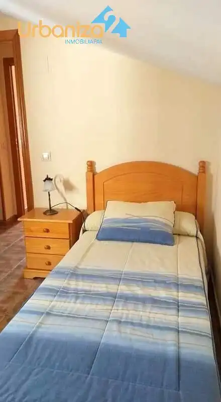 Habitación de Ático en venta en Fregenal de la Sierra con Aire acondicionado, Terraza y Trastero