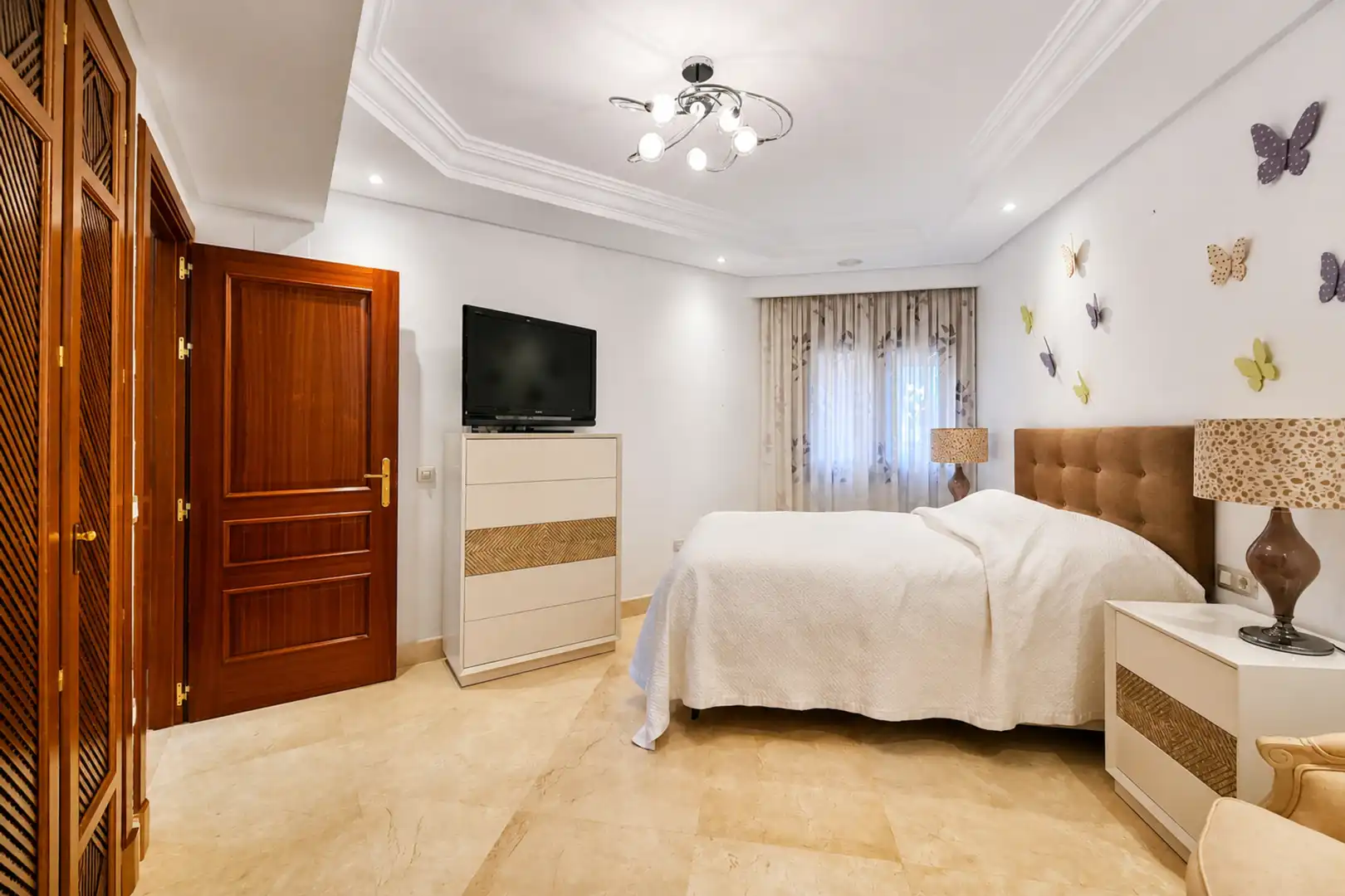 Apartment with pool for sale in Estepona Pueblo, imagen 19
