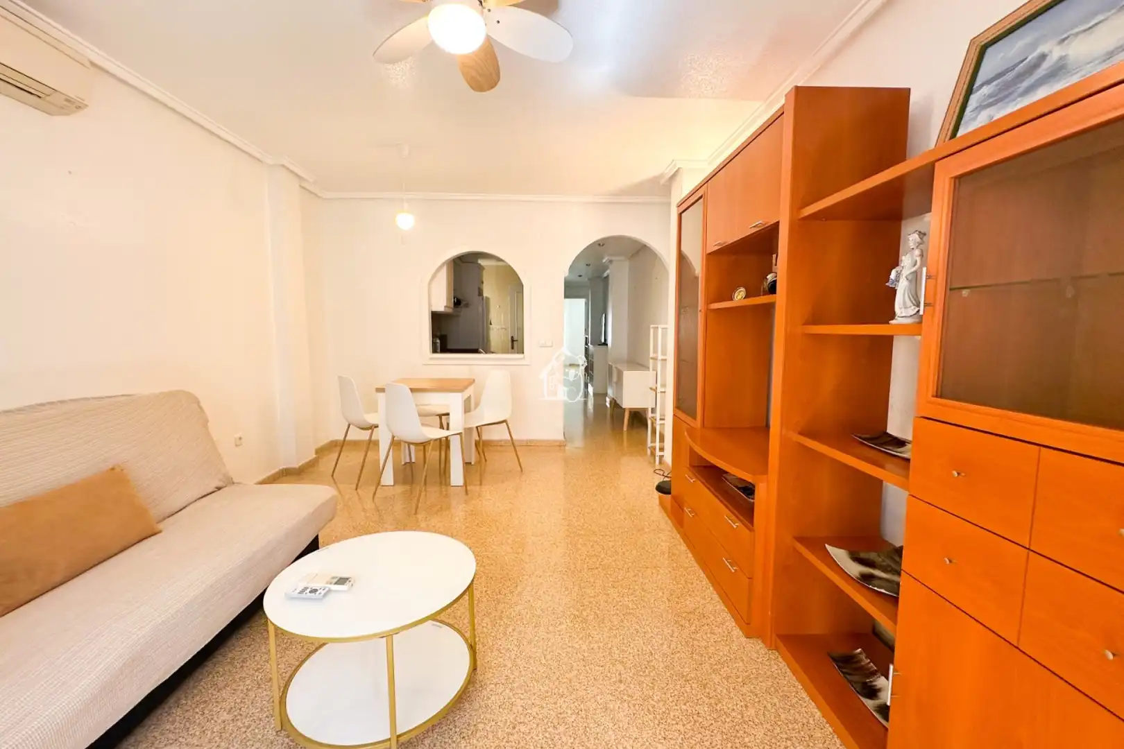 Sala de estar de Apartamento de alquiler en Guardamar del Segura con Aire acondicionado, Terraza y Amueblado
