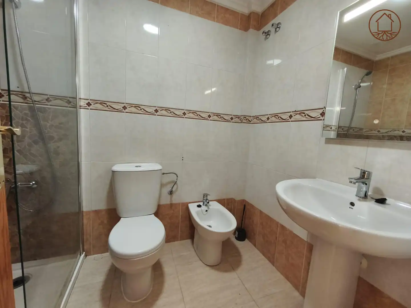 Bany de Casa o xalet en venda en Rojales amb Jardí privat, Terrassa i Piscina