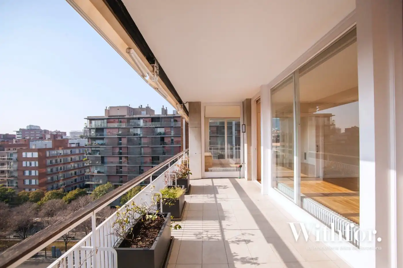 Piso con terraza en venta en Calle JACINTO BENAVENTE
