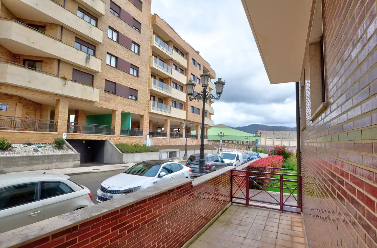 Vista exterior de Piso en venta en Oviedo  con Aire acondicionado, Calefacción y Jardín privado