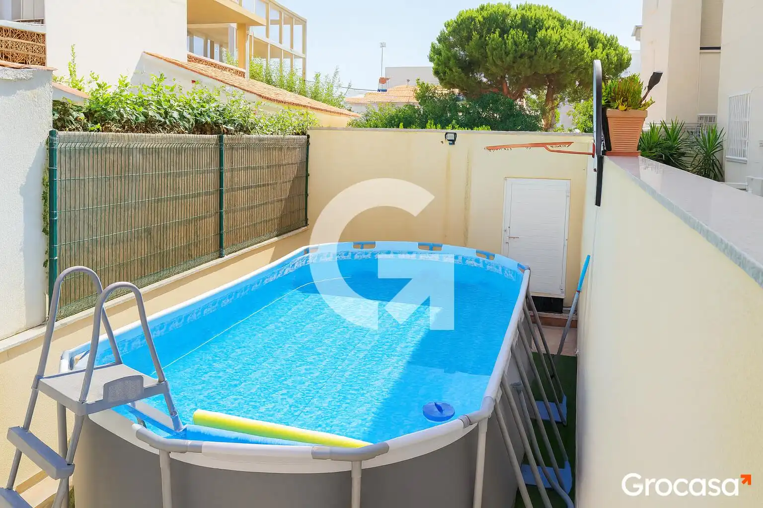 Piscina de Planta baja en venta en Calafell con Calefacción, Terraza y Trastero
