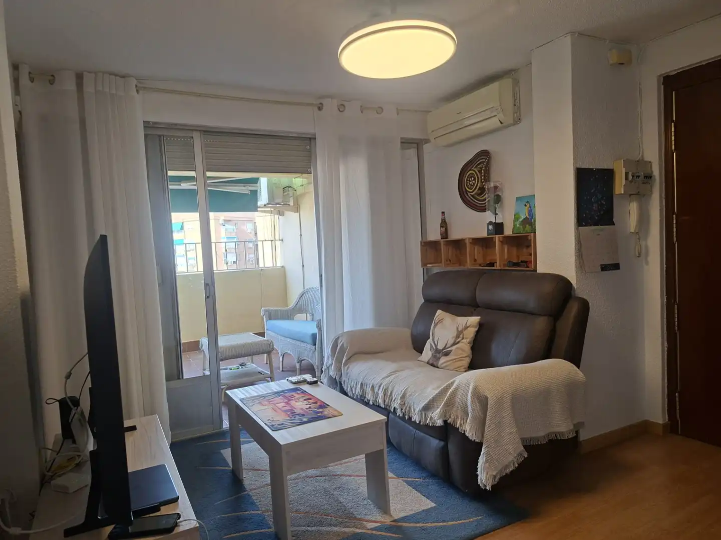 Living room of Attic for rent in Granada  with Air Conditioner, Heating and Terrace