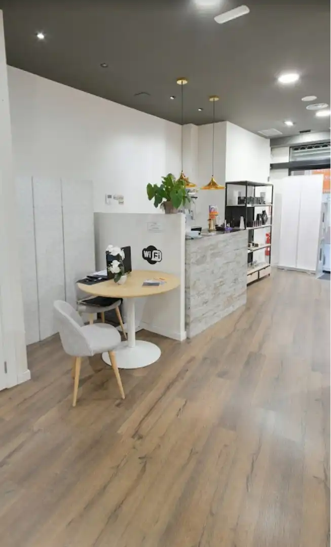 Locale commerciale in cessione a Centre
