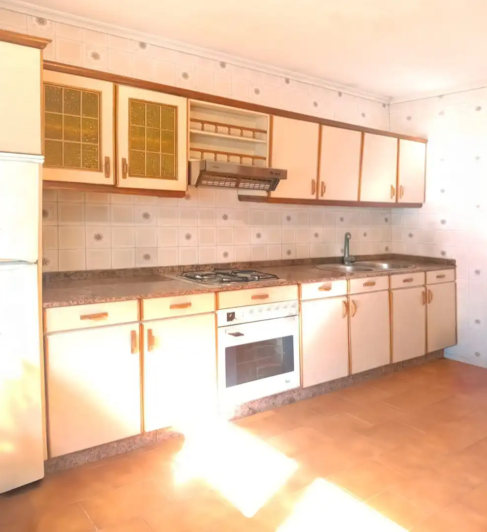 Küche von Haus oder Chalet zum Verkauf in Covelo mit Heizung, Abstellraum und Möbliert