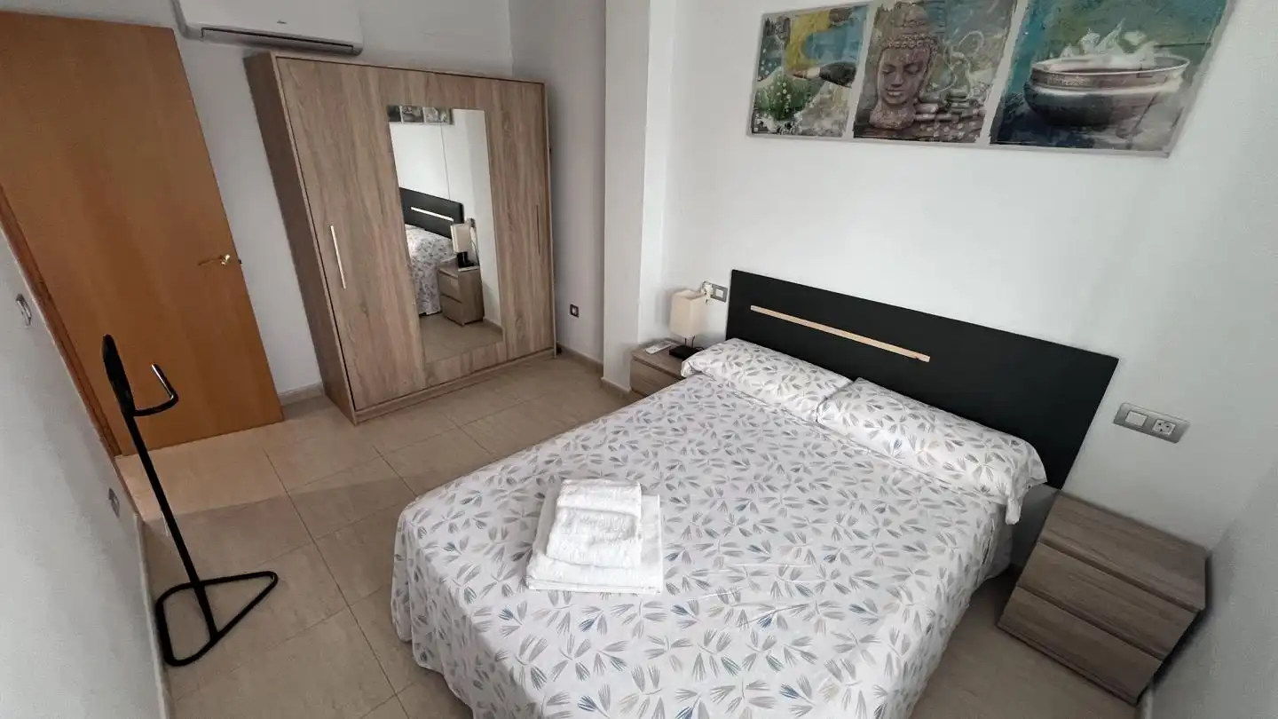 Schlafzimmer von Wohnung zum Verkauf in Torreblanca mit Klimaanlage, Terrasse und Möbliert