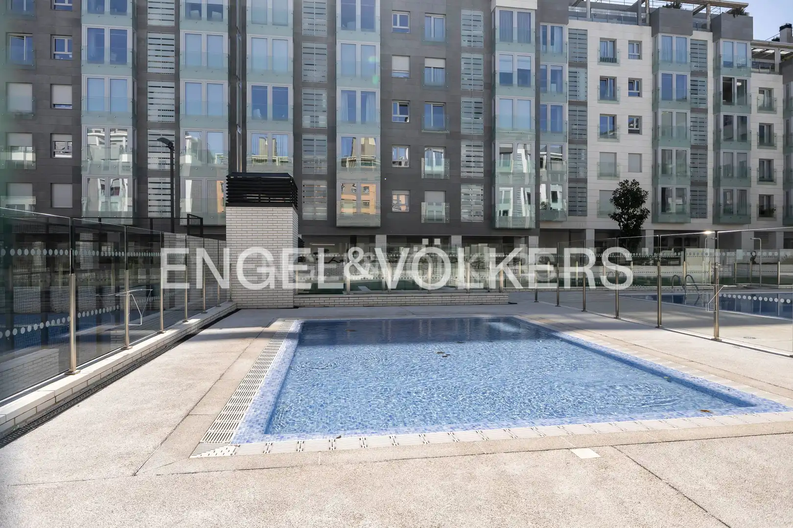 Piscina de Piso en venta en Madrid con Aire acondicionado, Calefacción y Piscina