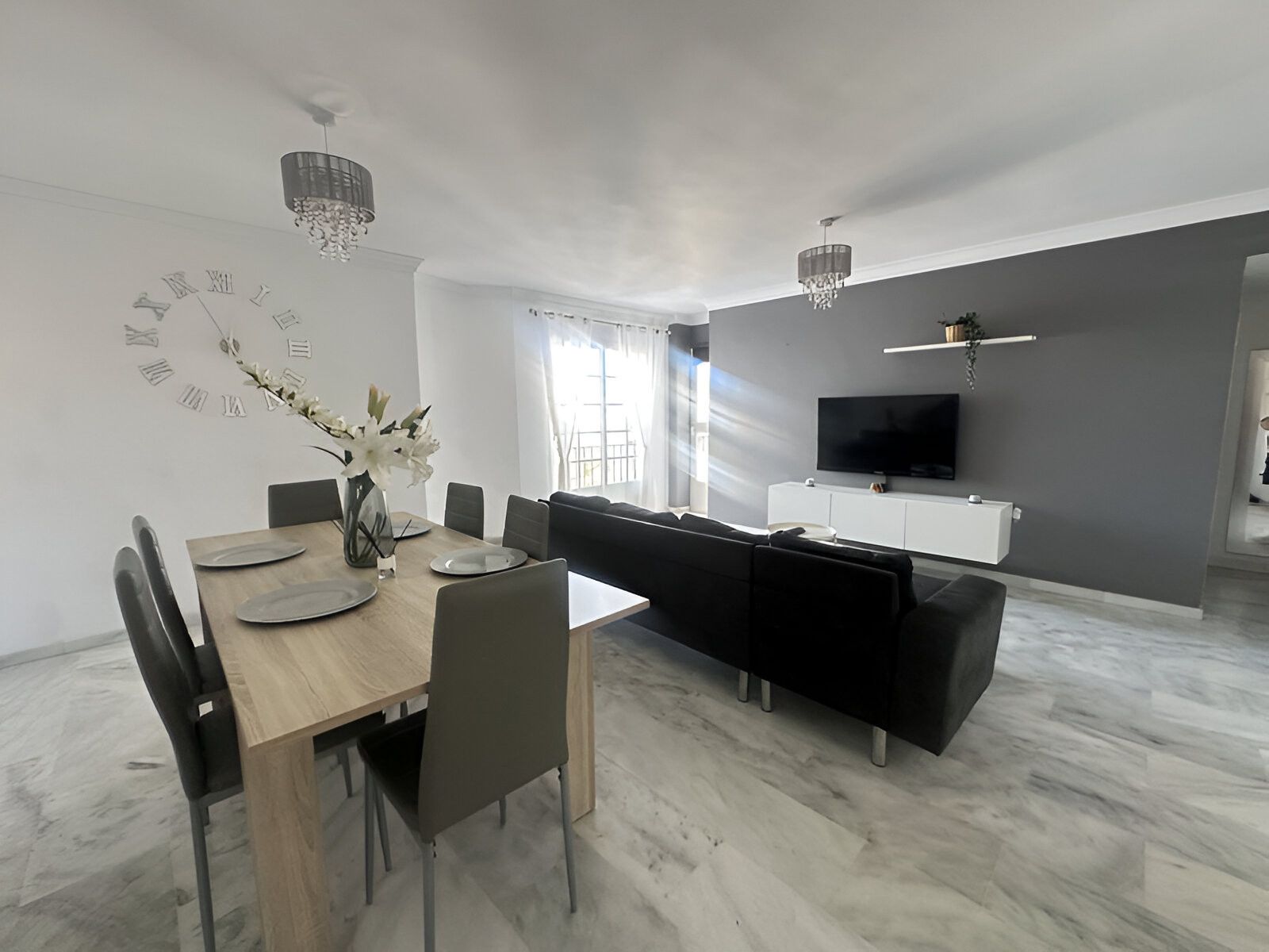 Living room of Apartment for sale in Estepona  with Air Conditioner, Terrace and Storage room