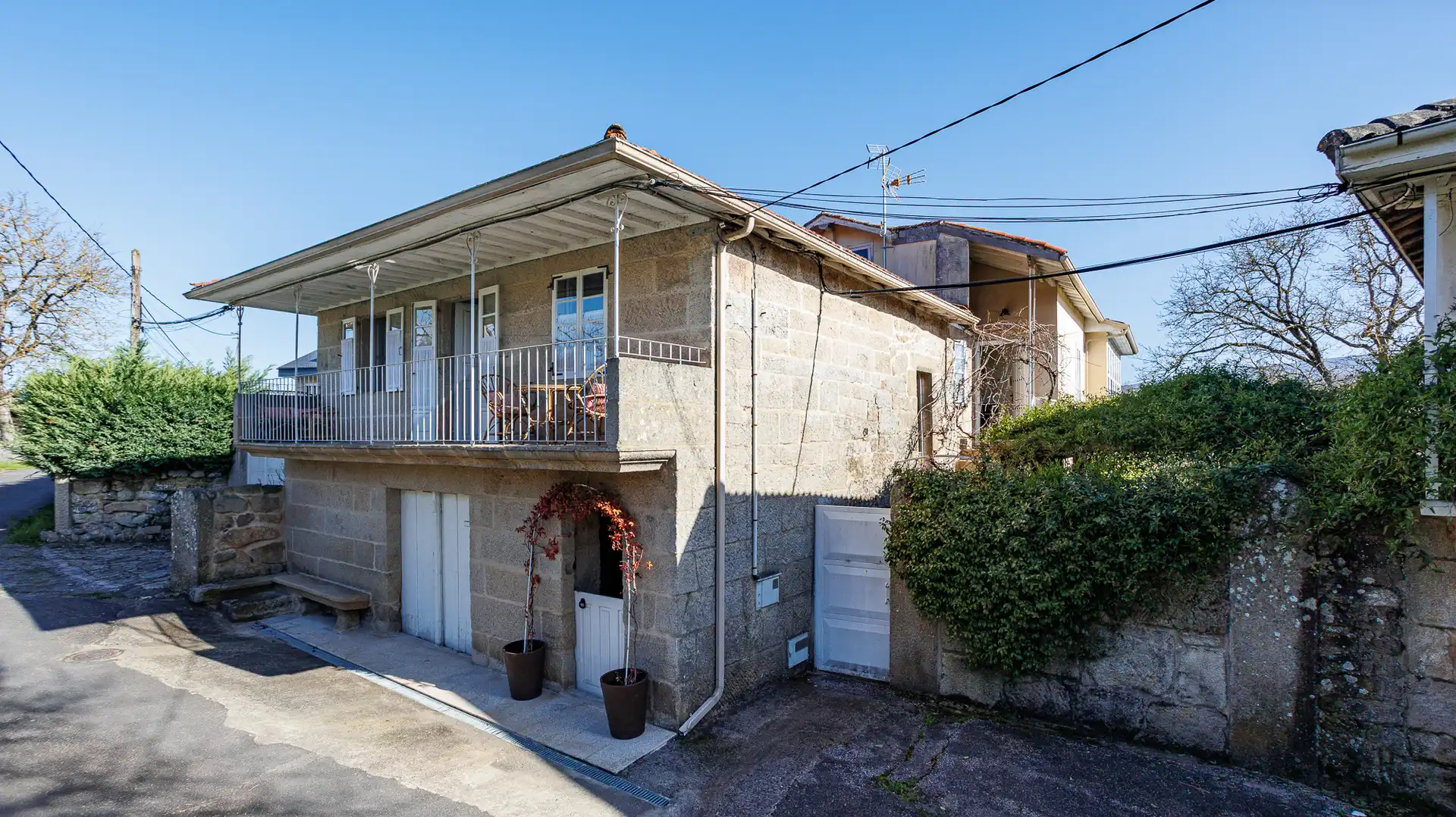 Vista exterior de Finca rústica en venta en Vilar de Barrio con Piscina