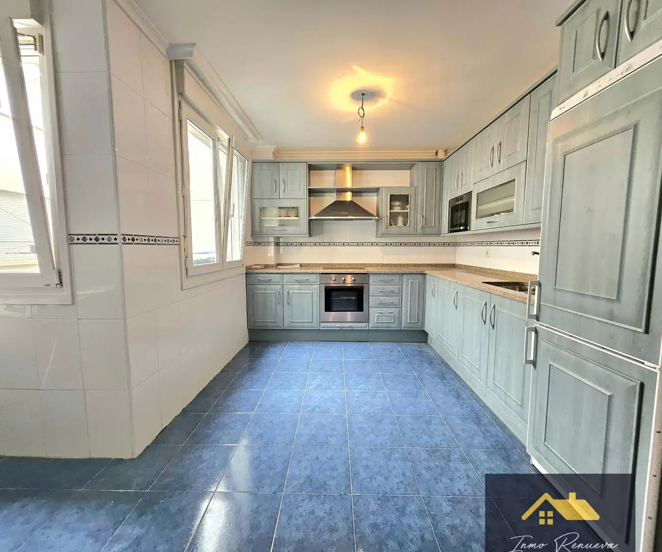 Cocina de Ático en venta en Santurtzi  con Calefacción, Trastero y Balcón