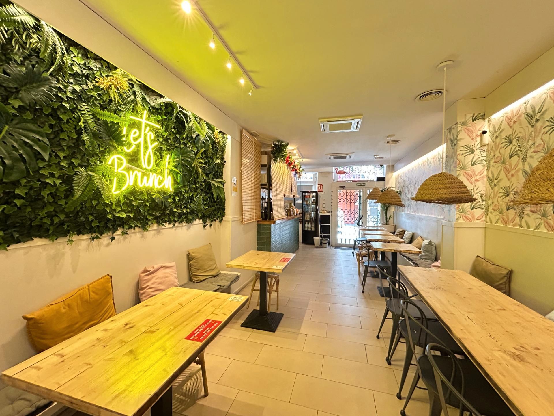 Premises for sale in Mataró  with Air Conditioner, Heating and Furnished