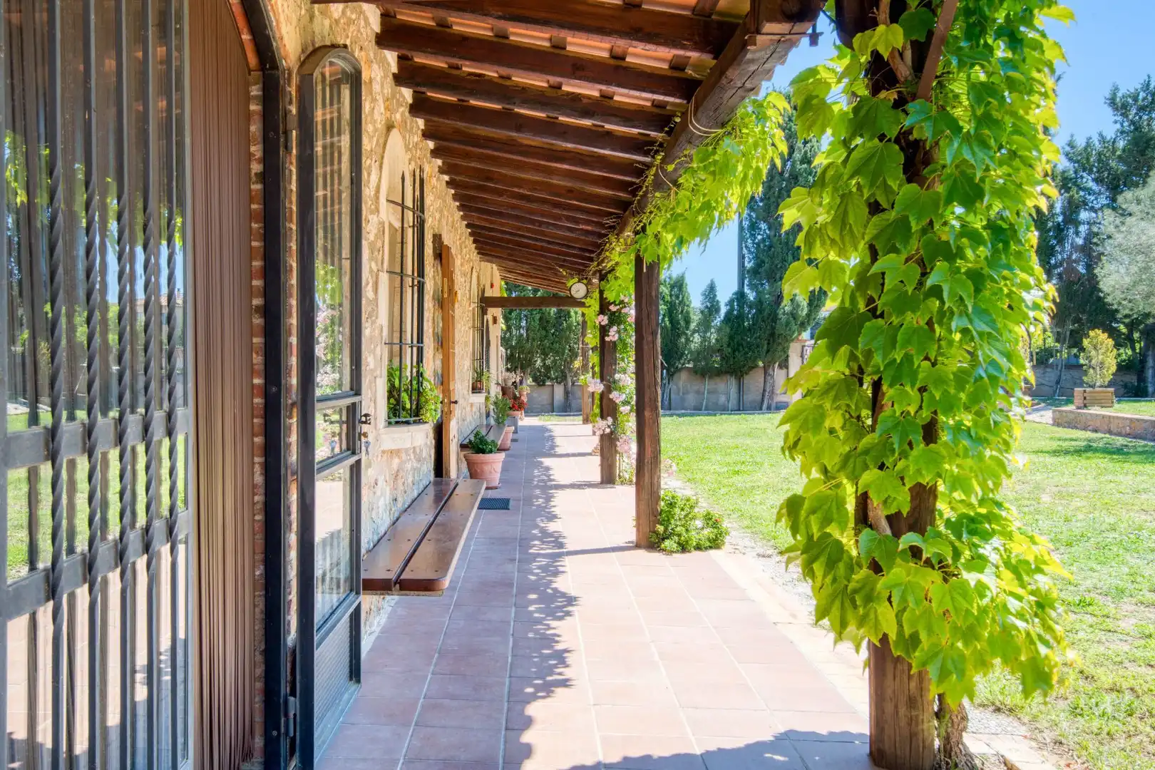 Garten von Country house zum Verkauf in Albons mit Privatgarten, Terrasse und Schwimmbad