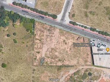Terreni e lotti in vendita a Avenida Avenida de los Hermanos Bou