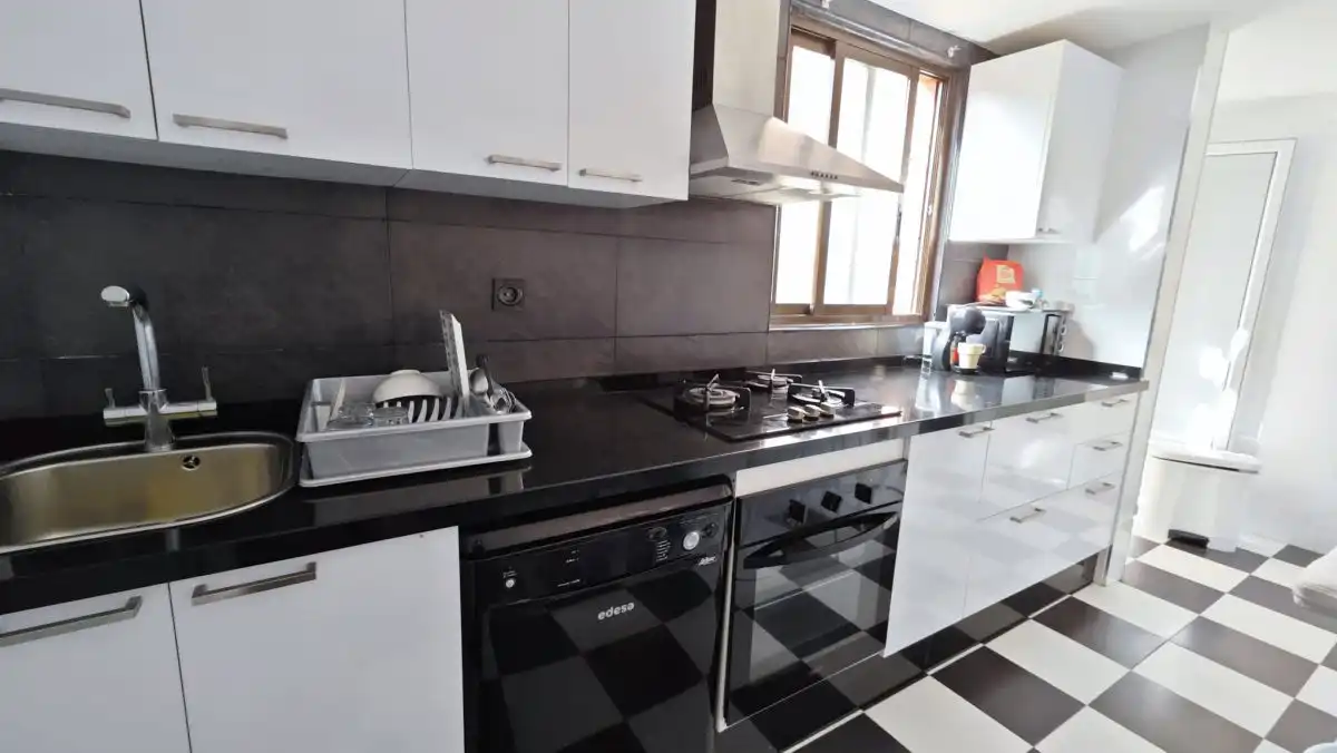 Kitchen of Flat for rent in Elche / Elx  with Air Conditioner, Heating and Parquet flooring