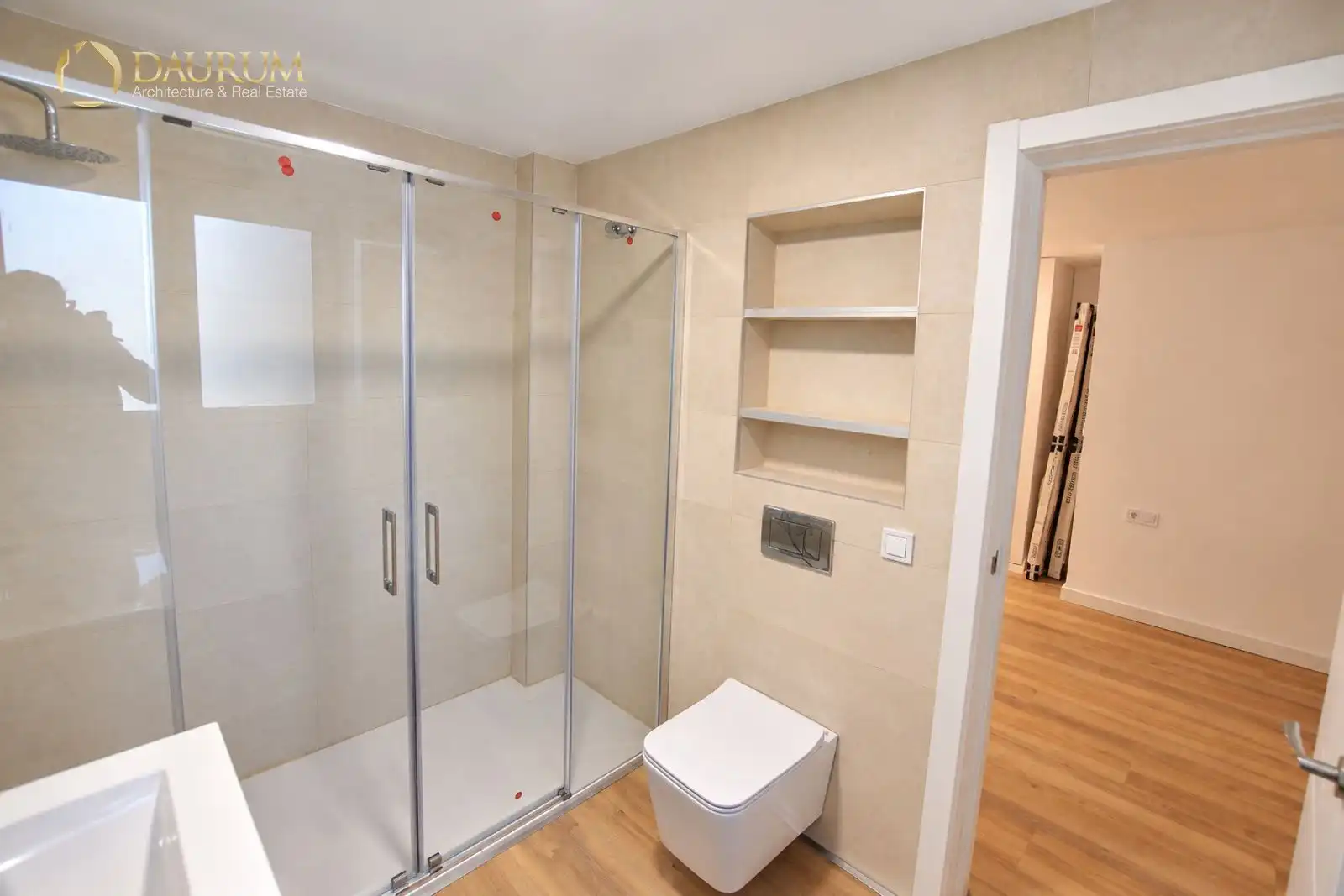 Badezimmer von Wohnung zum Verkauf in Alicante / Alacant mit Klimaanlage, Terrasse und Balkon