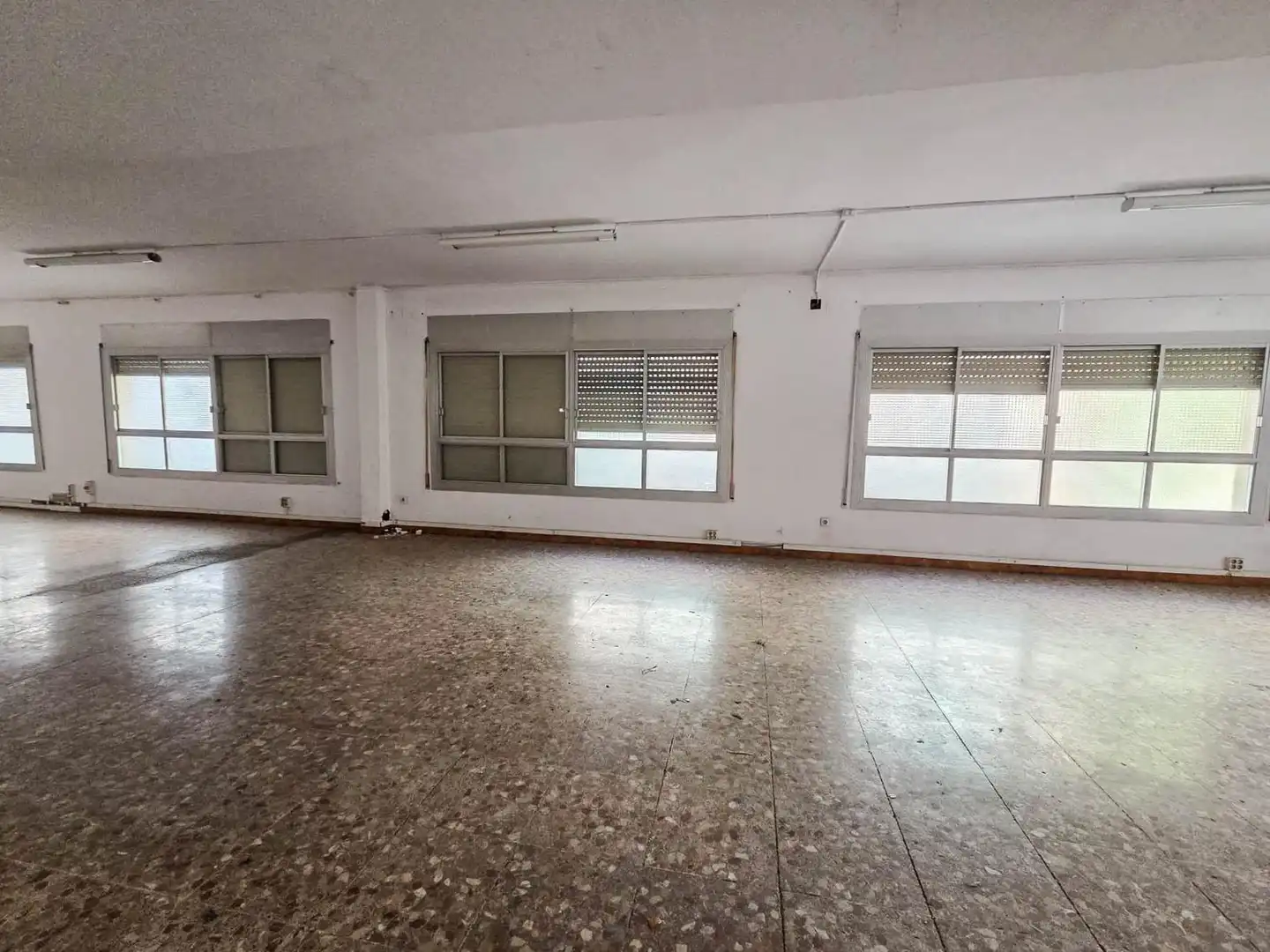 Local commercial à louer à Centre - Eixample – Can Llobet, imagen 2