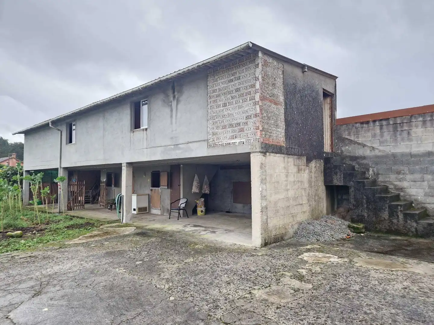 Vista exterior de Casa o xalet en venda en Ames amb Calefacció, Terrassa i Traster