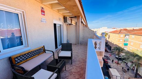 Foto 2 de Apartamento en venta en Calle Caballero de Rodas, Las Piscinas Naturales, Torrevieja