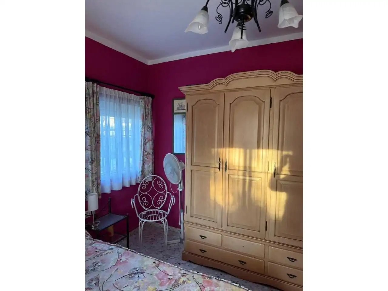 Habitación de Casa o chalet en venta en Carmona con Aire acondicionado, Calefacción y Jardín privado