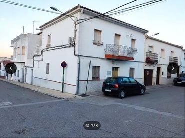 Casa en venda a Mengíbar