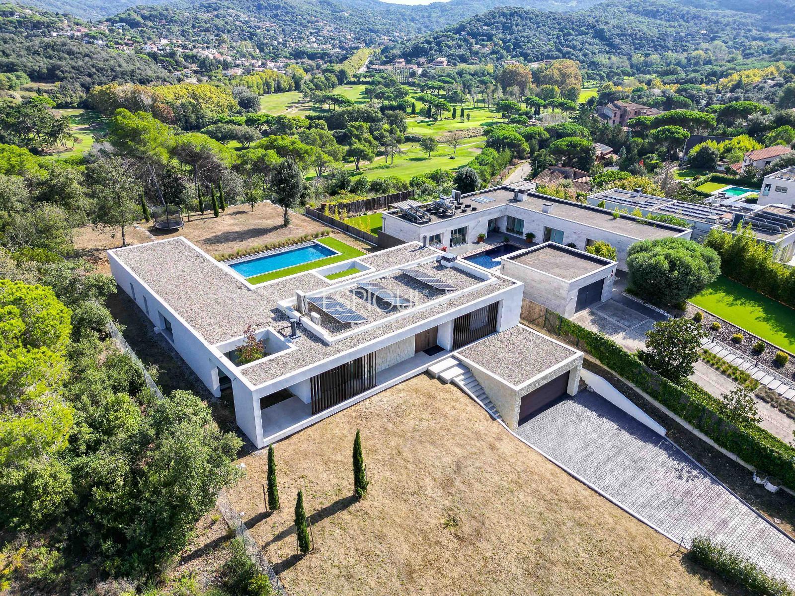 Vista exterior de Casa o xalet en venda en Vallromanes amb Aire condicionat, Calefacció i Jardí privat