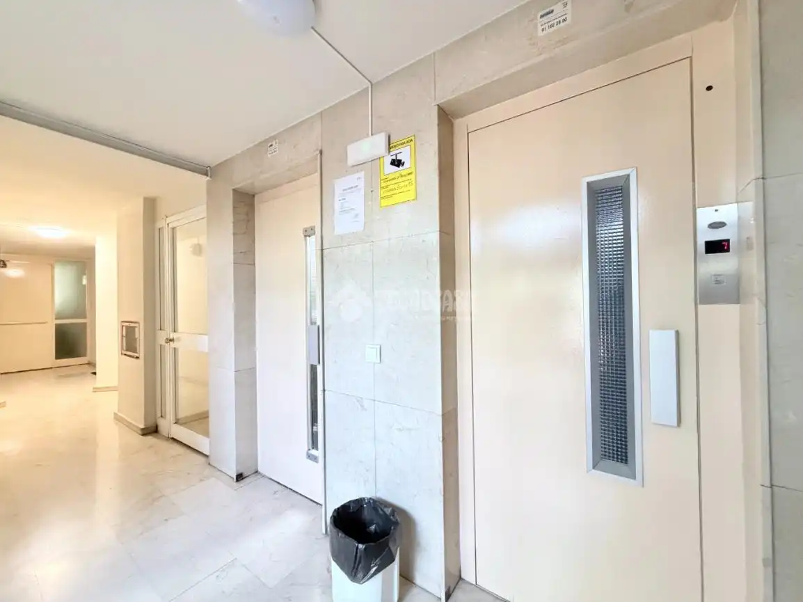 Wohnung zum Verkauf in Madrid mit Klimaanlage, Heizung und Terrasse
