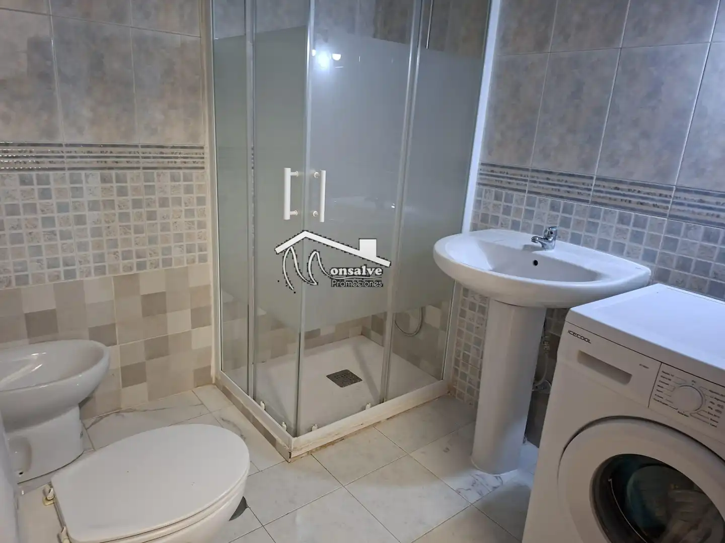 Bany de Apartament de lloguer en Yeles amb Aire condicionat, Calefacció i Forn