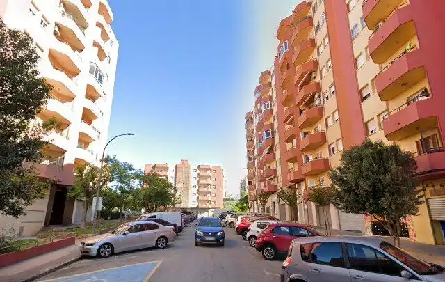 Vista exterior de Piso en venta en Figueres