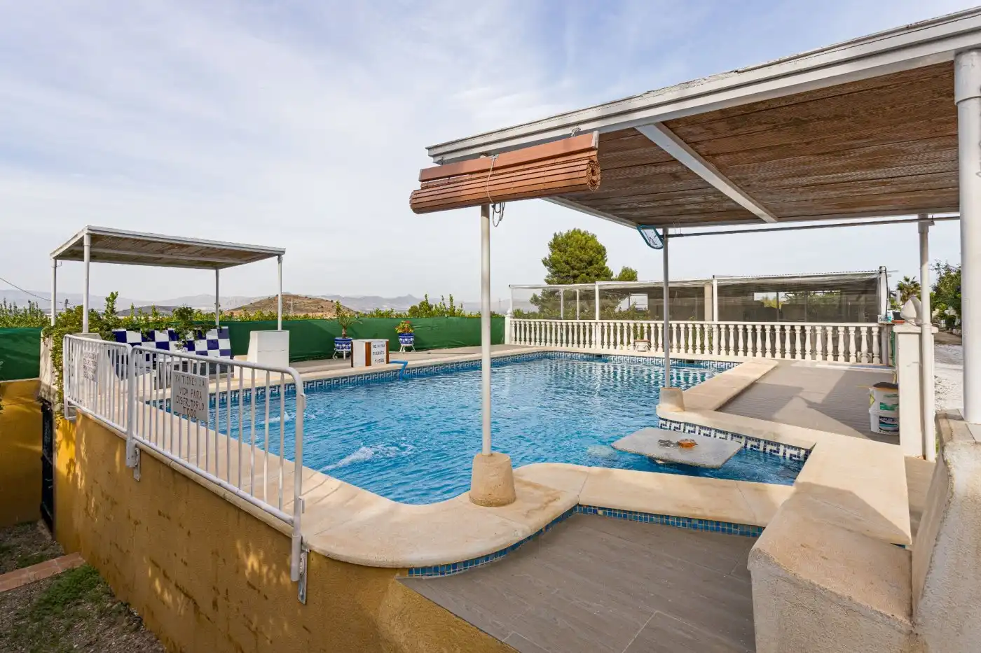 Piscina de Casa o xalet en venda en Orihuela amb Jardí privat, Traster i Piscina