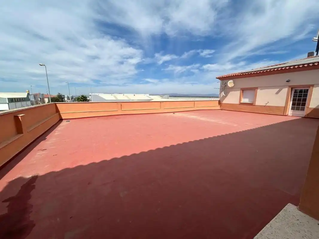 Terraza de Local en venta en Navalvillar de Pela con Aire acondicionado y Calefacción