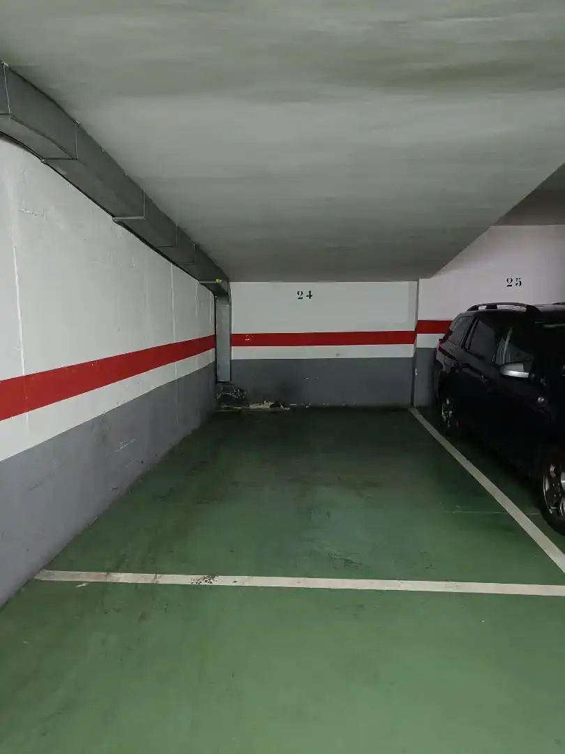 Parkplatz von Garage zur Miete in Casablanca 