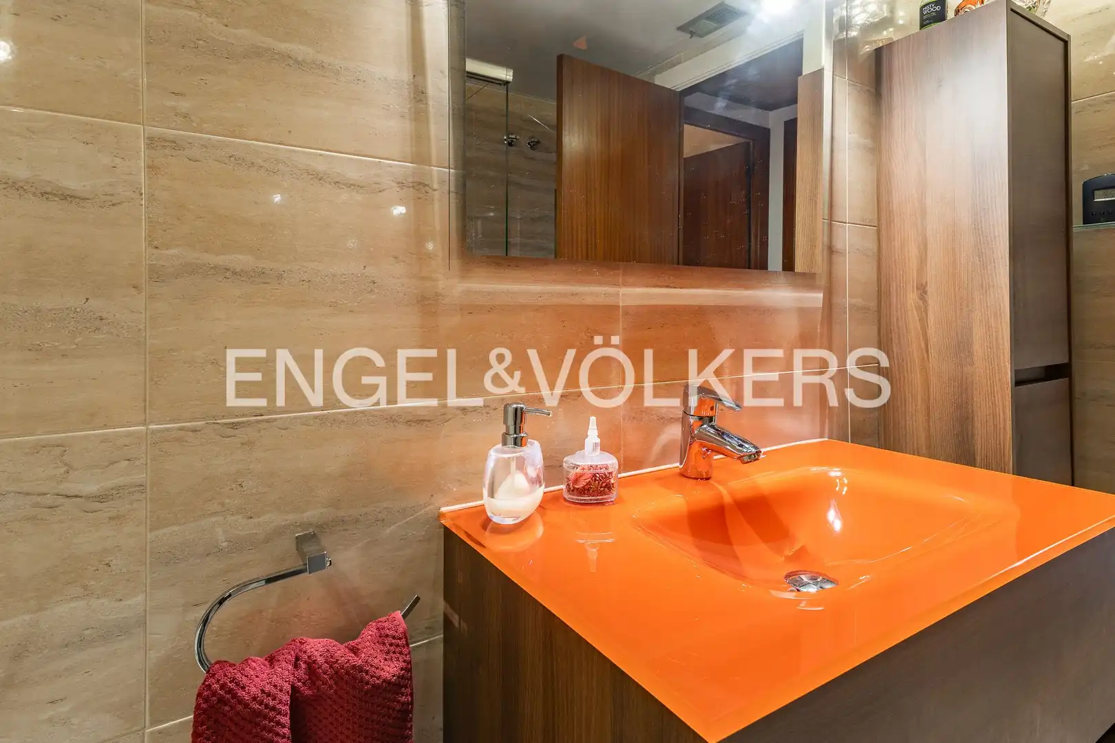 Baño de Piso en venta en Barcelona con Aire acondicionado, Calefacción y Balcón