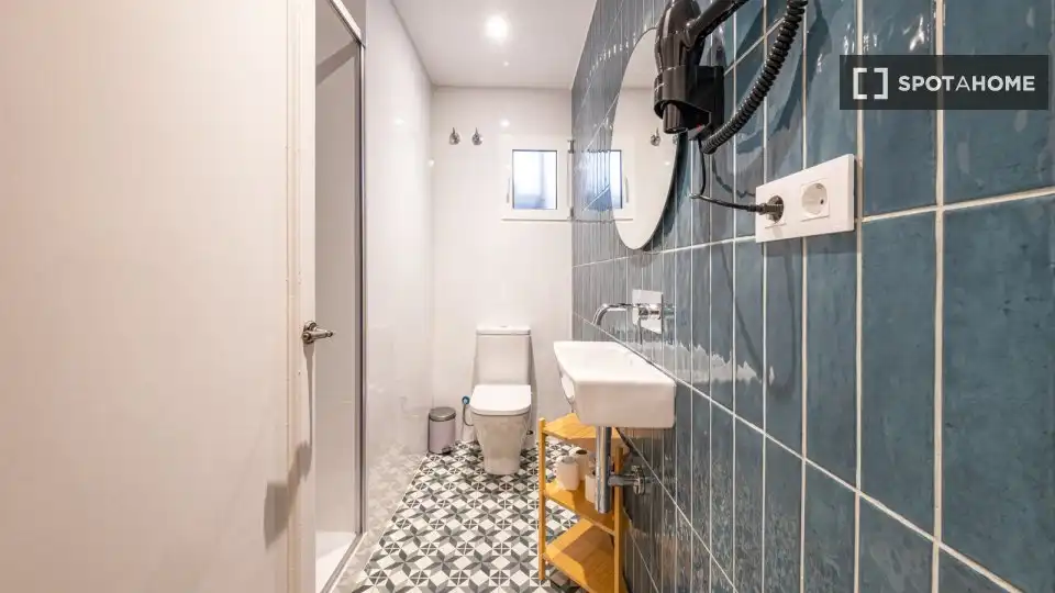 Room in El Baix Guinardó