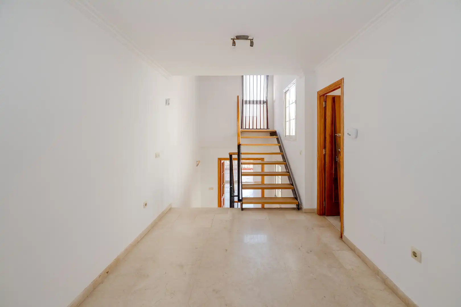 Casa adosada en venda en Mijas amb Jardí privat, Terrassa i Traster